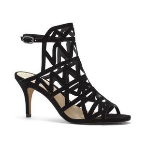 🆕 Vince Camuto black suede Sandal sz 7 with box